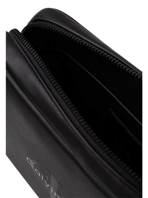 bold pouch w/handle CALVIN KLEIN | LV04D1257GUB1
